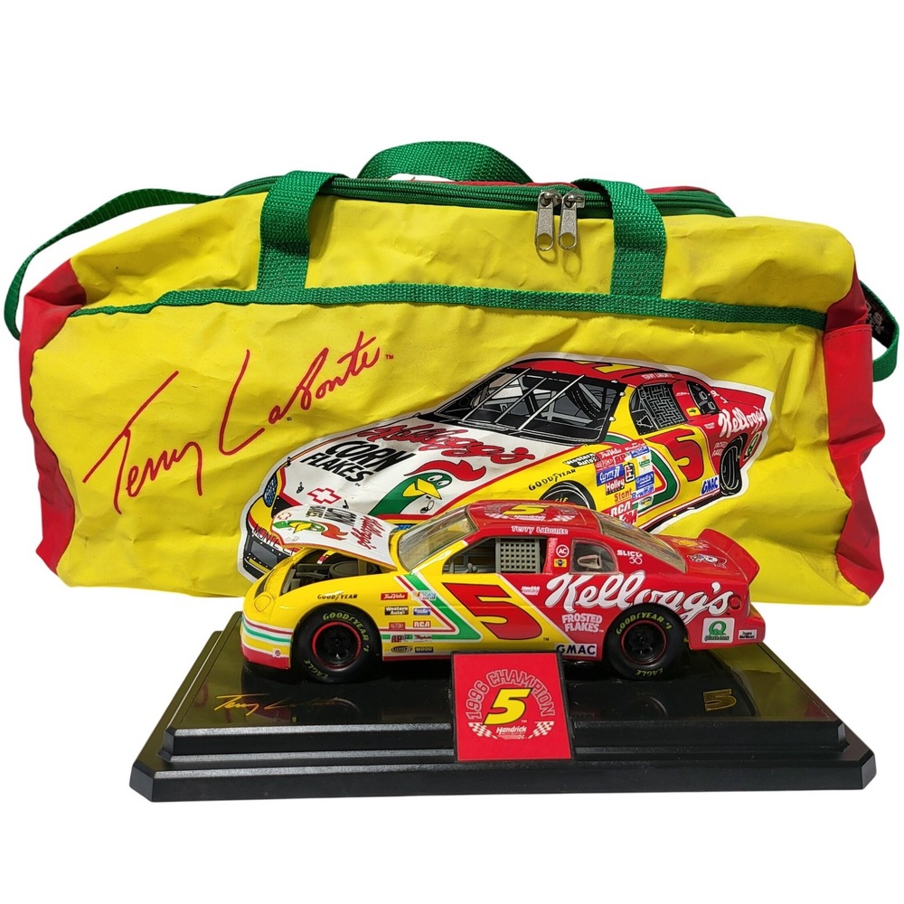 Terry Labonte 1996 Kellogg's 5 Diecast 1:24‎ Car and Duffle Bag Racing Champions